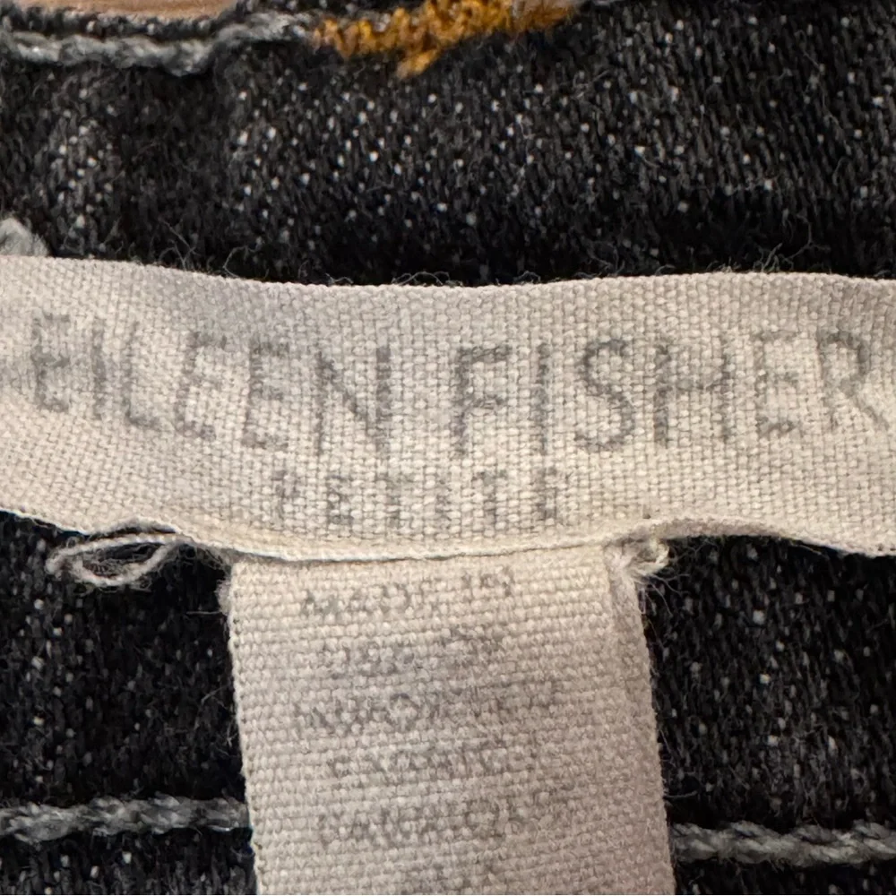 Eileen Fisher charcoal slim straight jeans pants size 10P b19